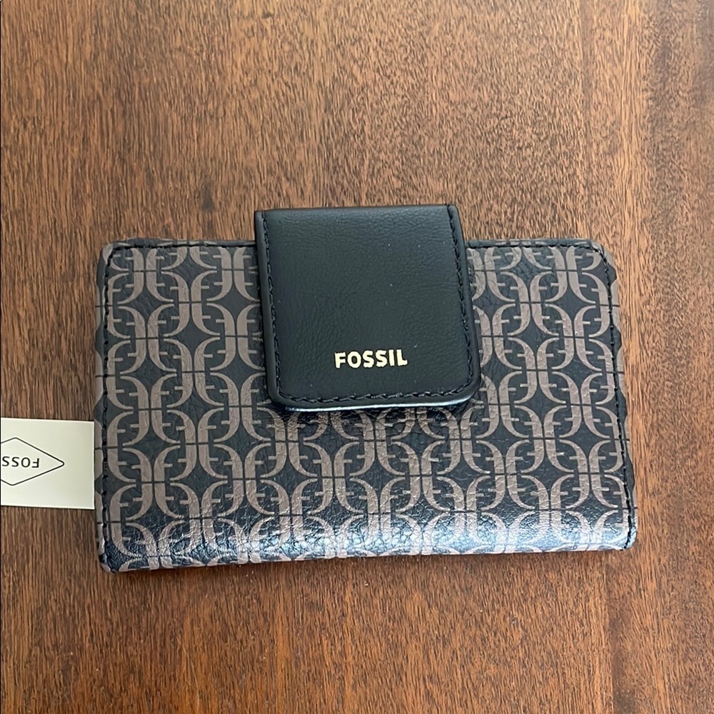 Fossil logo pattern Black and Brown Card Holder